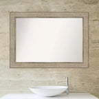 Specchio da parete per bagno in legno argento Trellis non smussato 42" x 30"