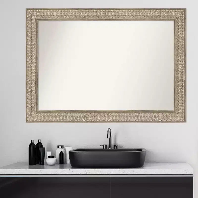 Specchio da parete per bagno in legno argento Trellis non smussato 42" x 30"