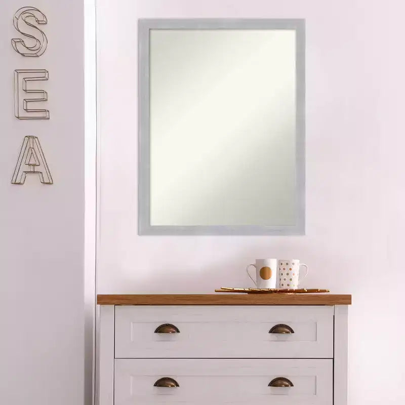 Specchio da parete stretto 20" x 26" in nichel spazzolato senza smussatura